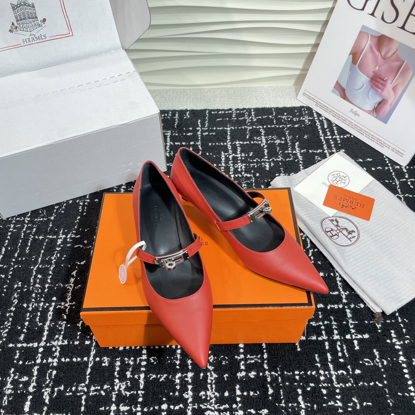 高仿Hermes*Kelly系列H251007Z06小牛皮高踭鞋紅色4CM免檢版