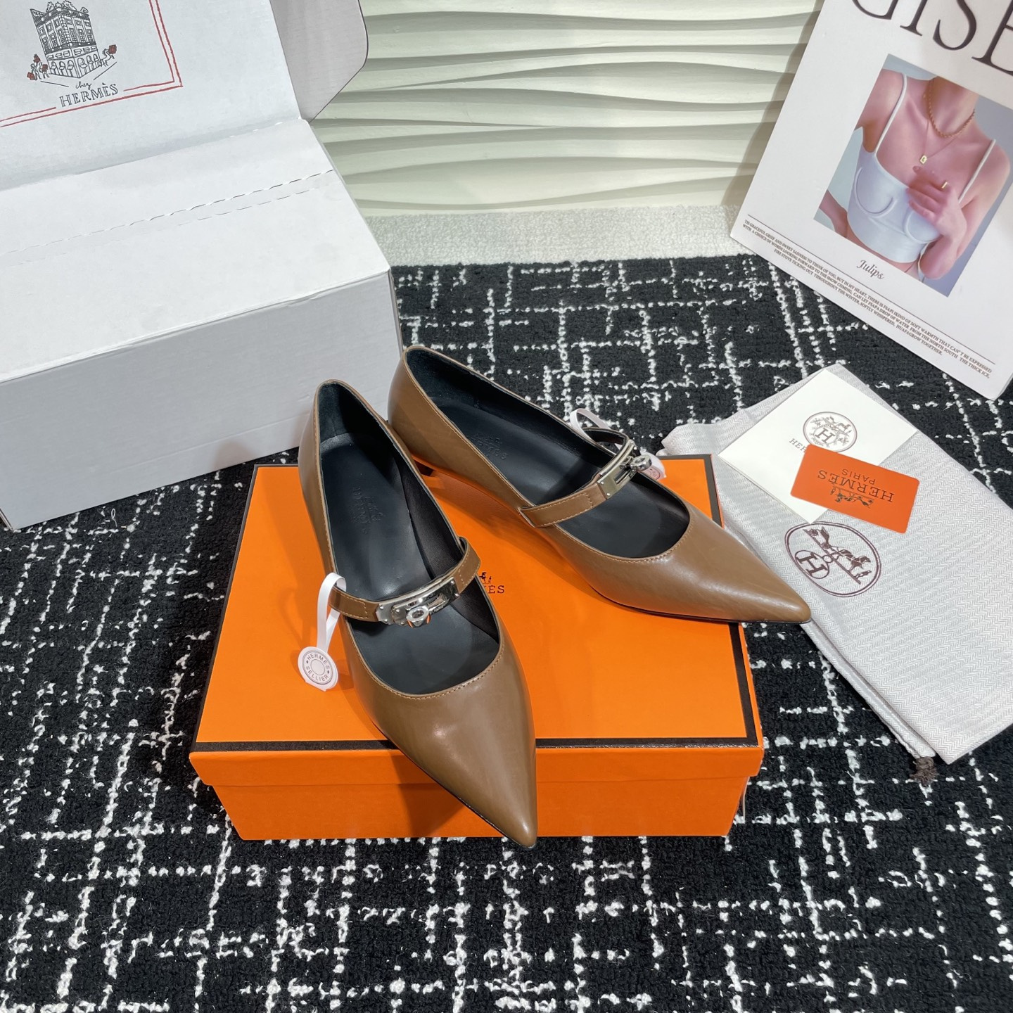 高仿Hermes*Kelly系列H251007Z03小牛皮高踭鞋木色4CM免檢版