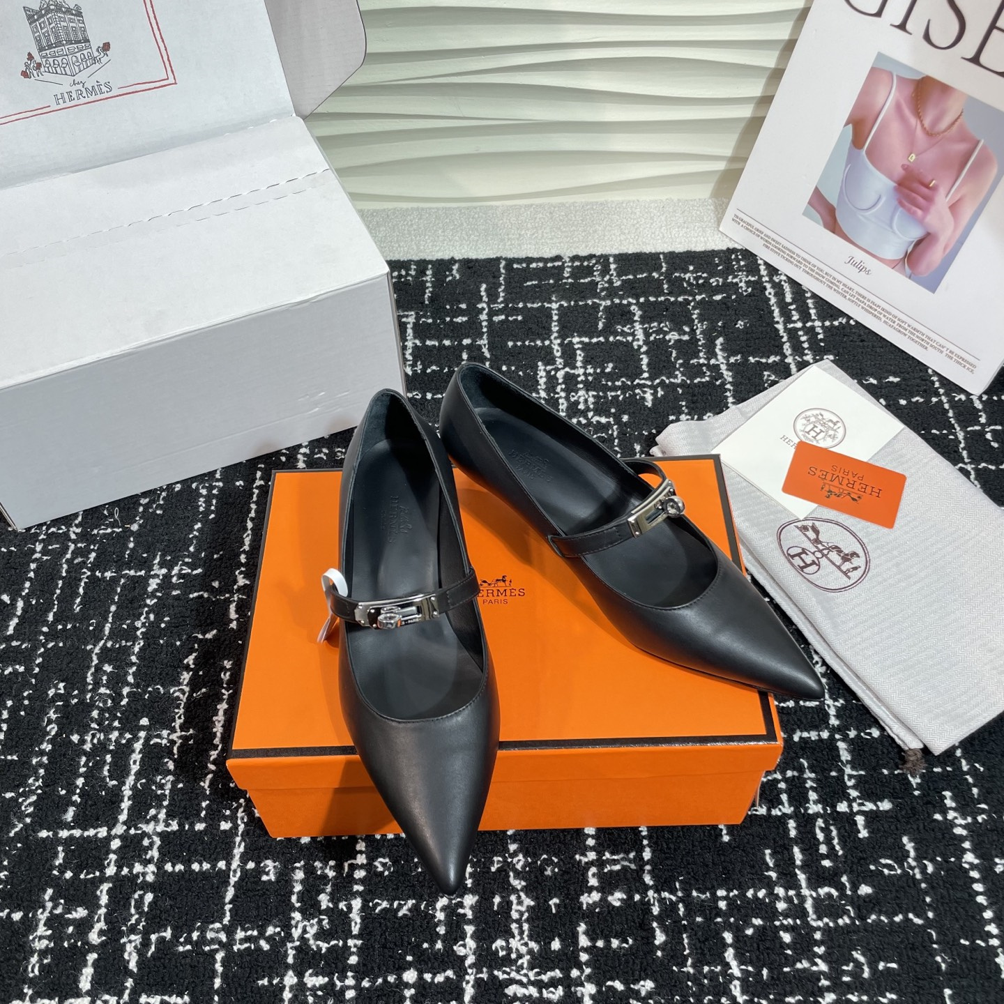 高仿Hermes*Kelly系列H251007Z02小牛皮高踭鞋黑色4CM免檢版
