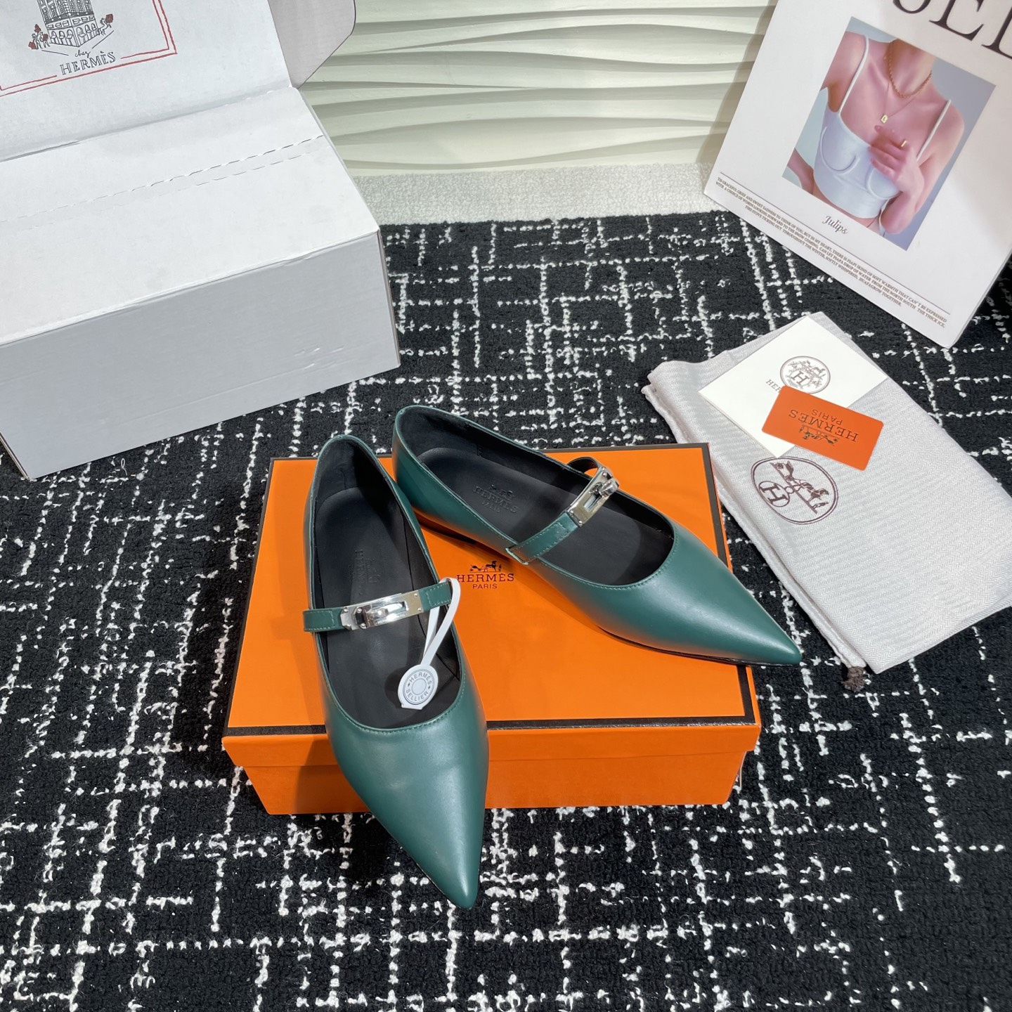 高仿Hermes*Kelly系列H251002Z05小牛皮休閒單鞋祖母綠免檢版