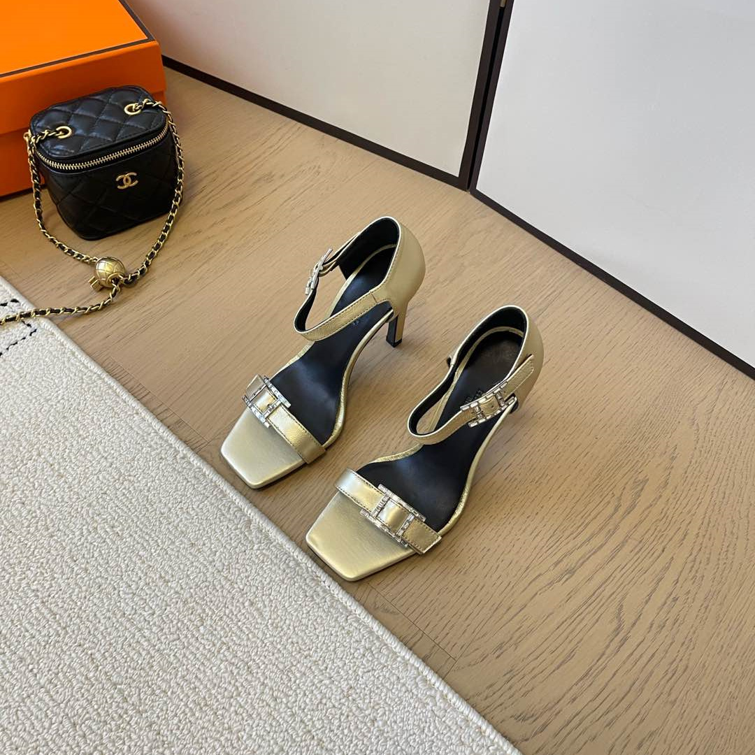 高仿Hermes*Judy系列H242034ZDR露趾涼鞋小牛皮10.5CM金色免檢版