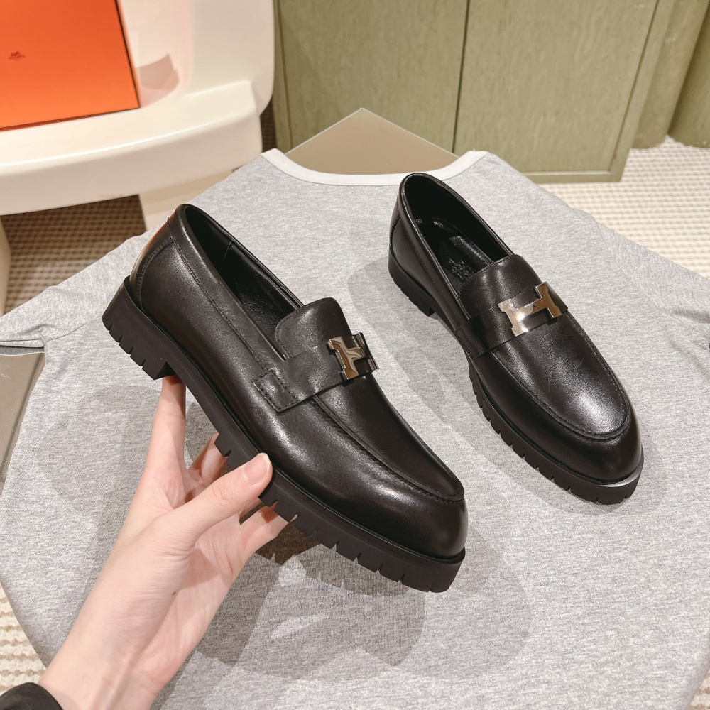 高仿Hermes*H232137Z02小牛皮樂福鞋黑色免檢版