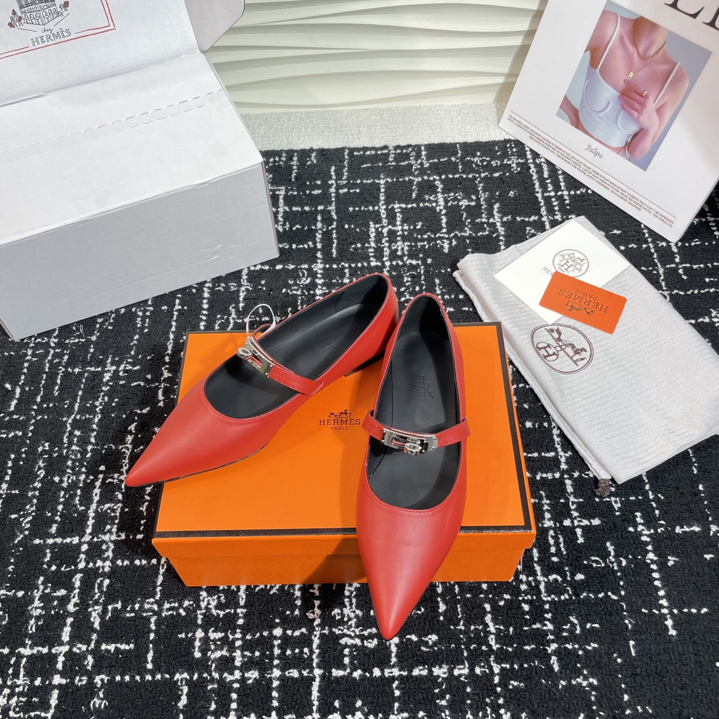 高仿Hermes*Kelly系列H251002Z06小牛皮休閒單鞋紅色免檢版