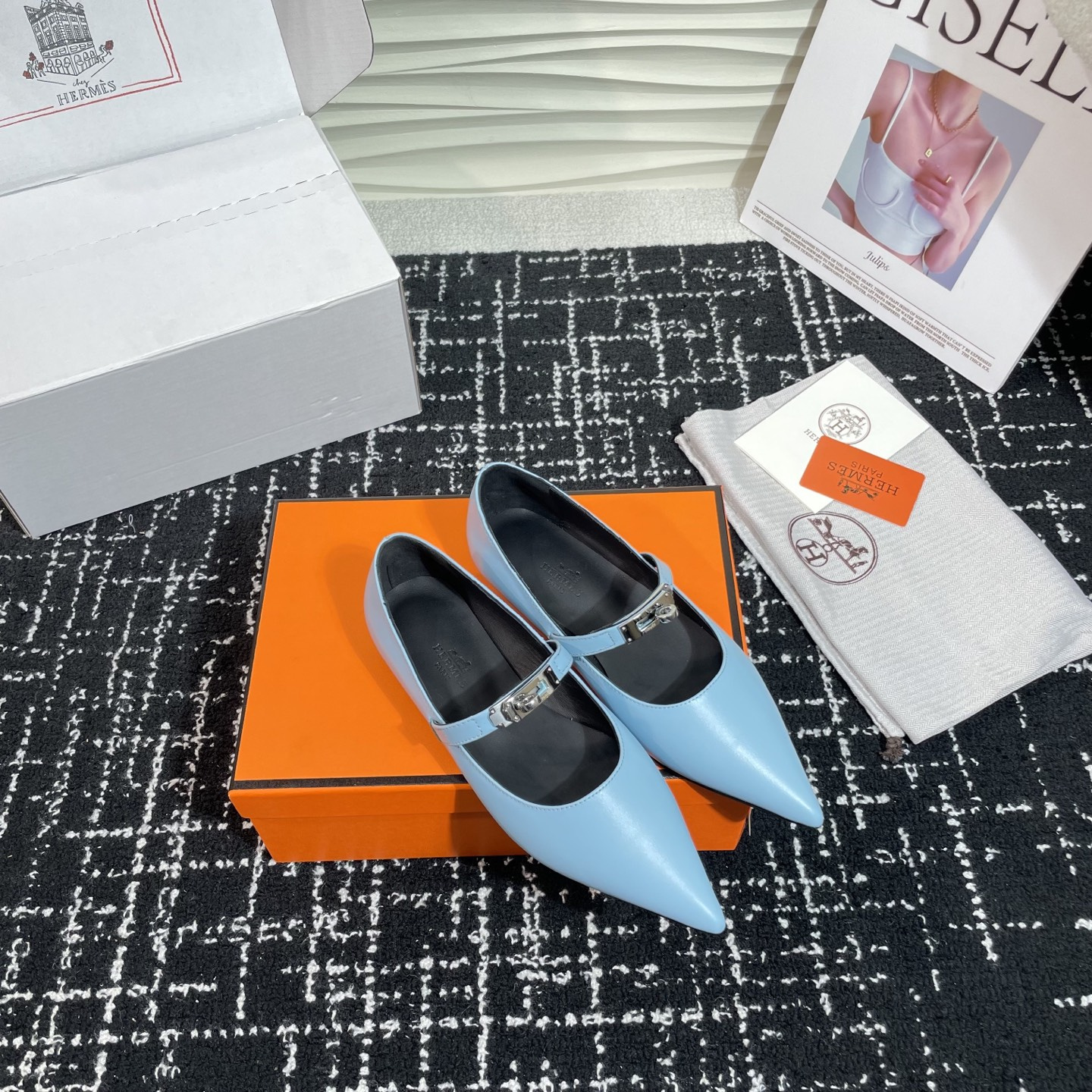 高仿Hermes*Kelly系列H251002Z07小牛皮休閒單鞋藍色免檢版