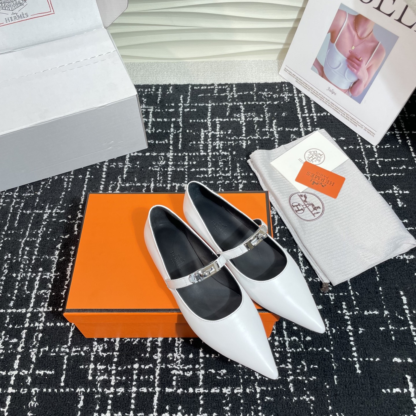 高仿Hermes*Kelly系列H251002Z01小牛皮休閒單鞋白色免檢版