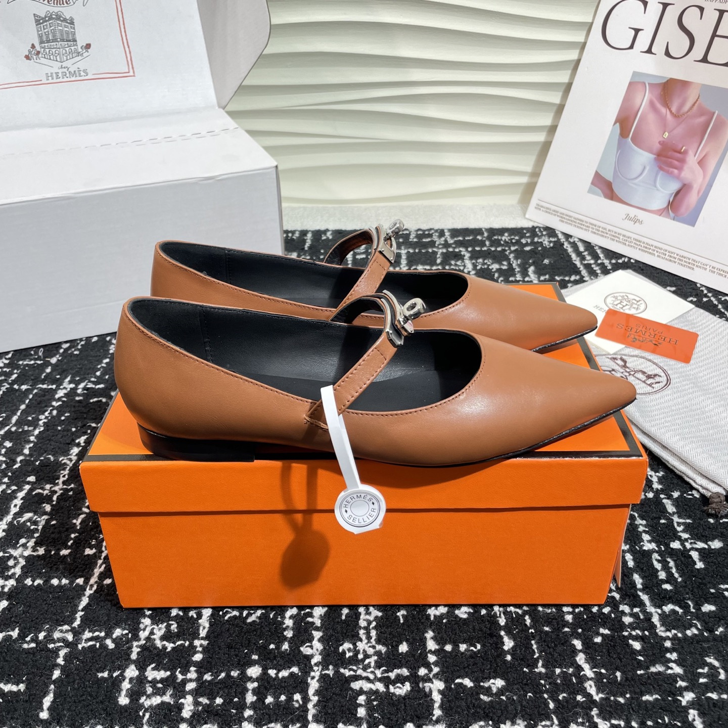 高仿Hermes*Kelly系列H251002Z04小牛皮休閒單鞋棕色免檢版