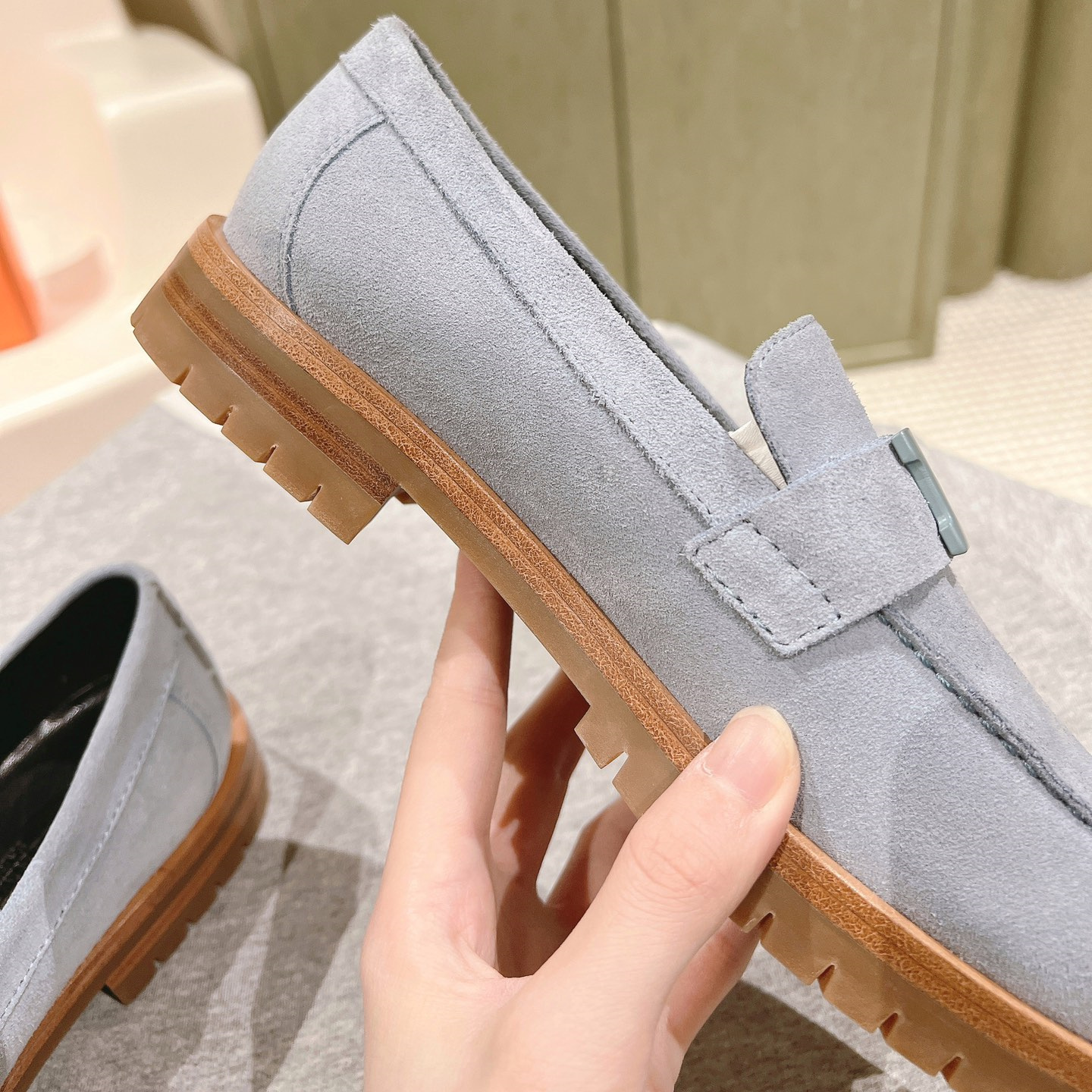 高仿Hermes*H222056Z6U羊京料樂福鞋藍色免檢版