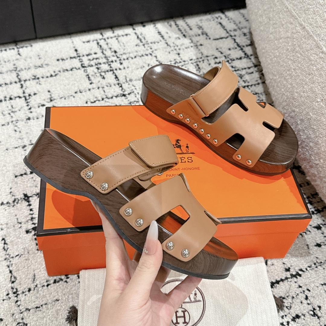 高仿Hermes*Kos系列H251012ZA3厚底木質拖鞋棕色4CM免檢版