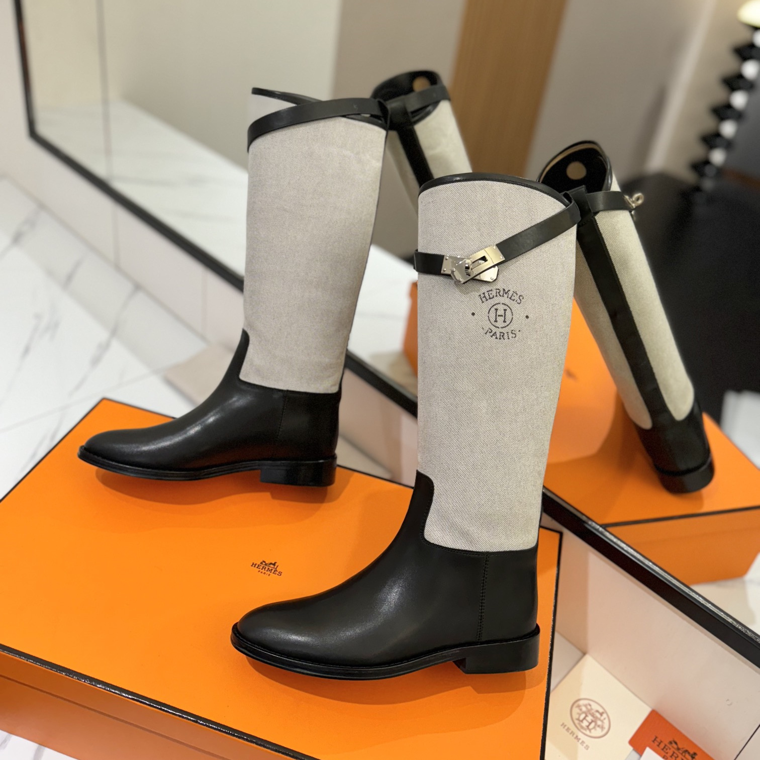 高仿Hermes*H231081ZPN帆布拼皮高筒靴黑色免檢版