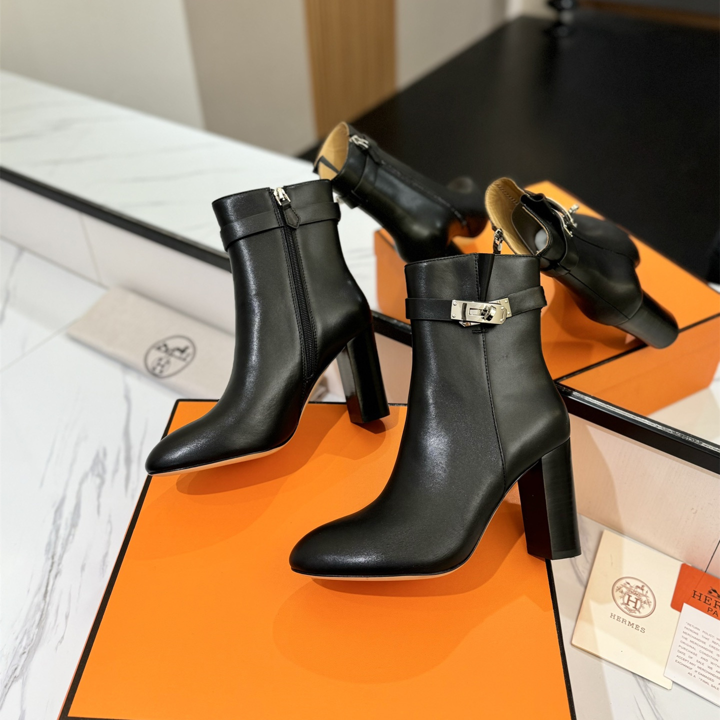 高仿Hermes*H182102Z02小牛皮高踭短靴黑色8.5CM免檢版