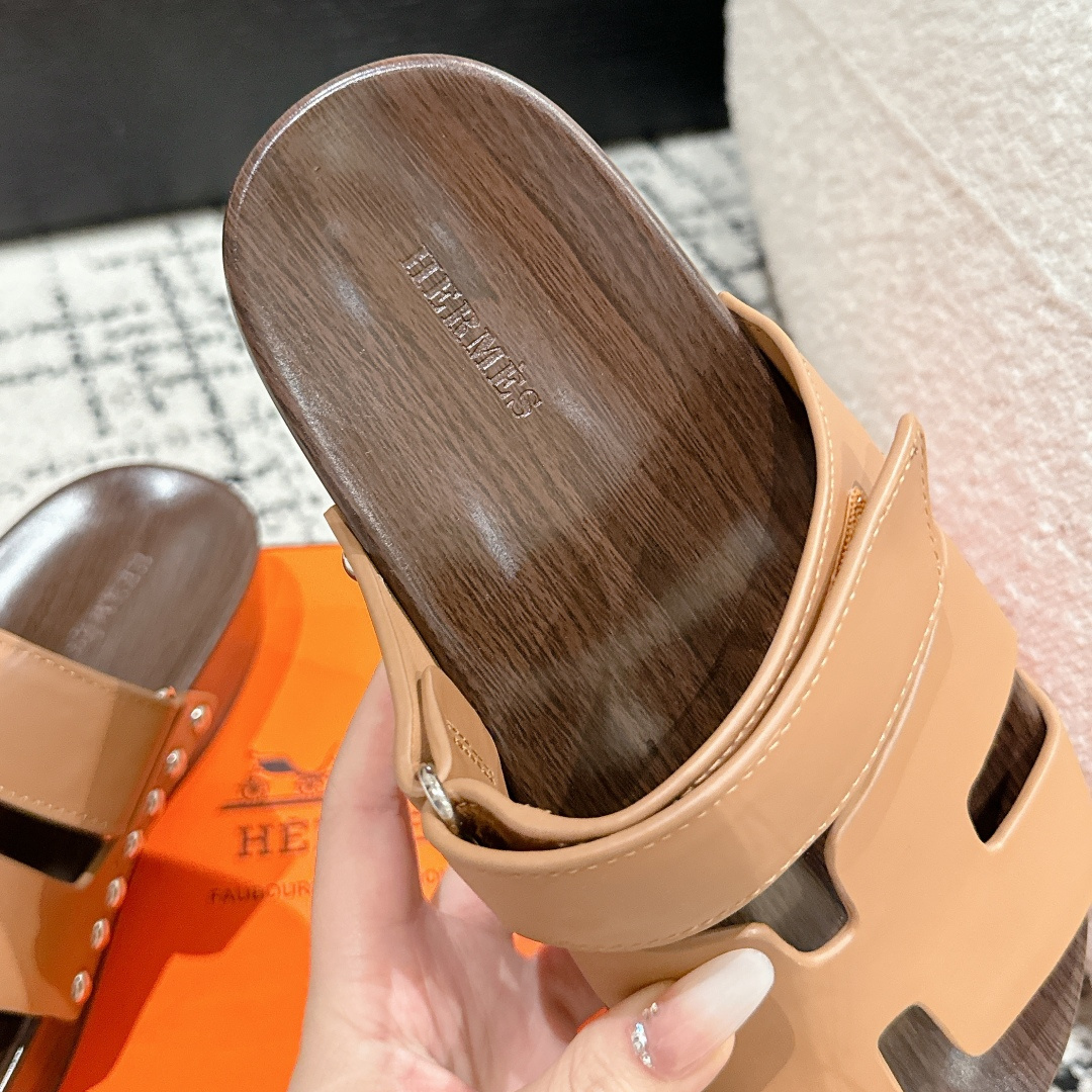 高仿Hermes*Kos系列H251012ZA3厚底木質拖鞋棕色4CM免檢版