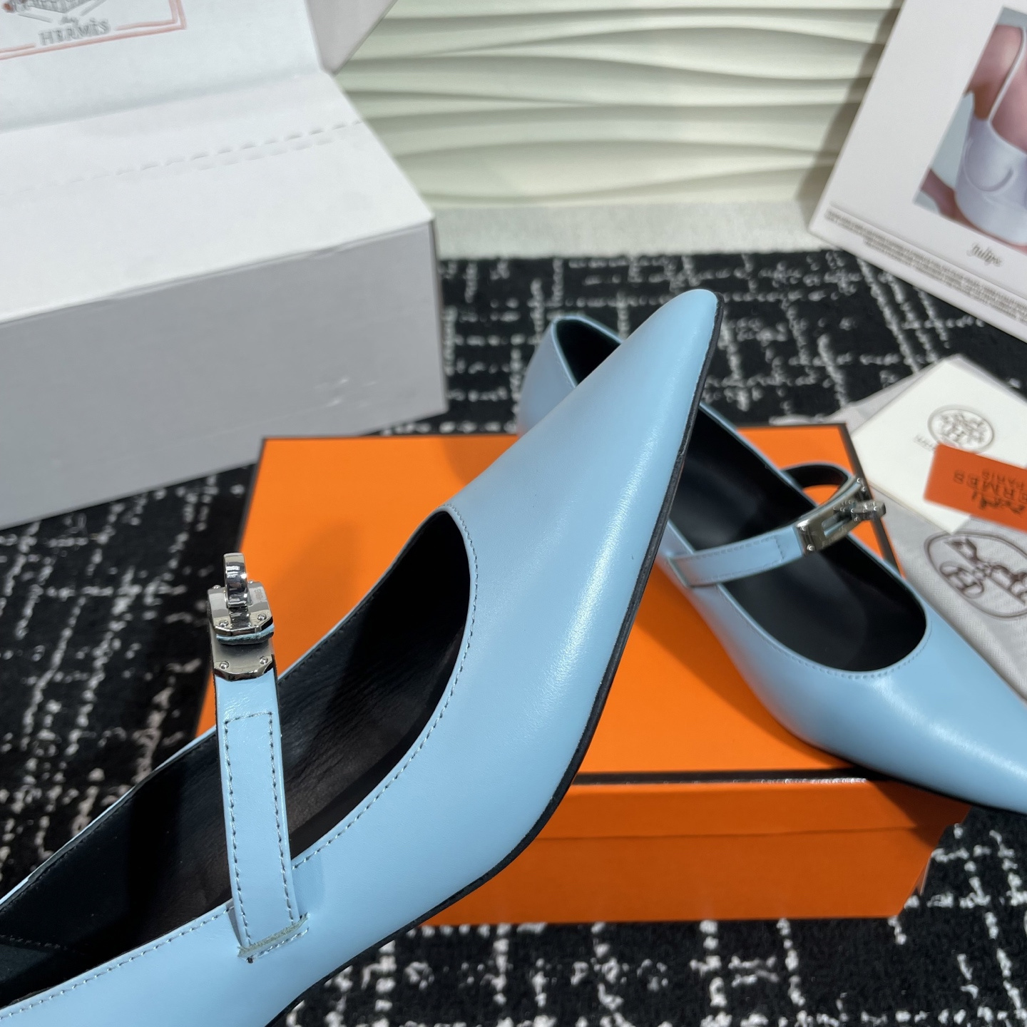 高仿Hermes*Kelly系列H251007Z07小牛皮高踭鞋藍色4CM免檢版