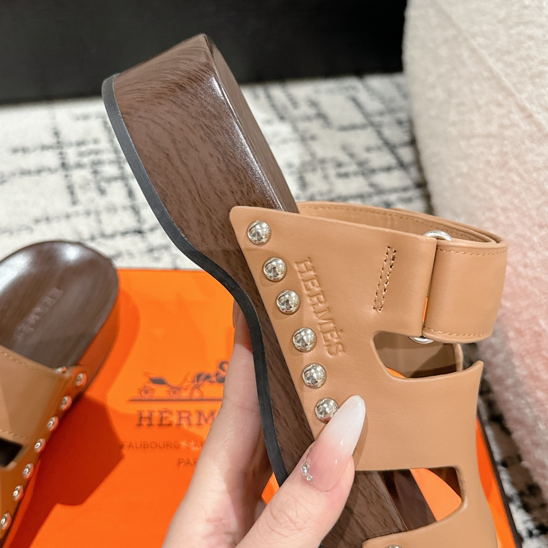 高仿Hermes*Kos系列H251012ZA3厚底木質拖鞋棕色4CM免檢版