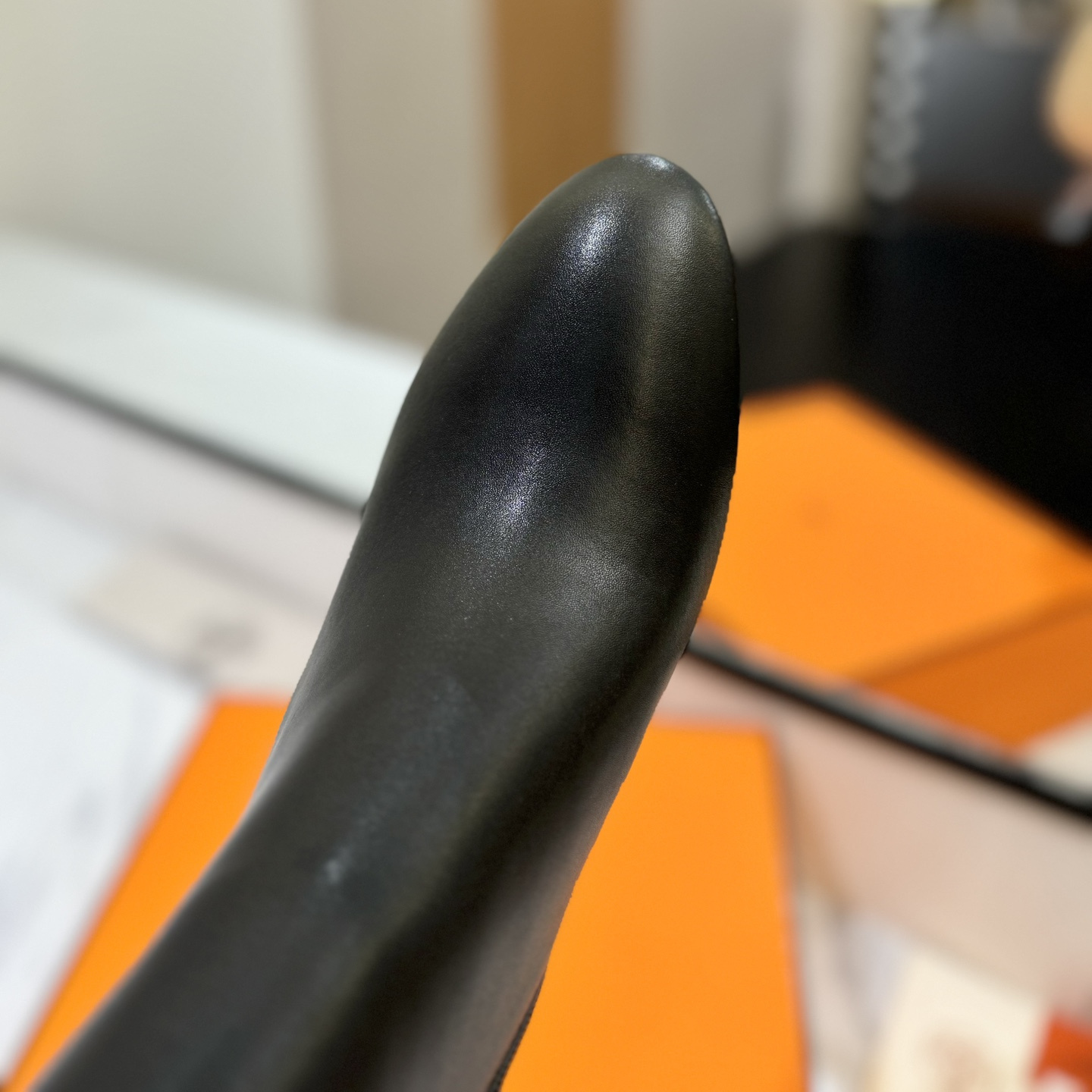 高仿Hermes*H182102Z02小牛皮高踭短靴黑色8.5CM免檢版