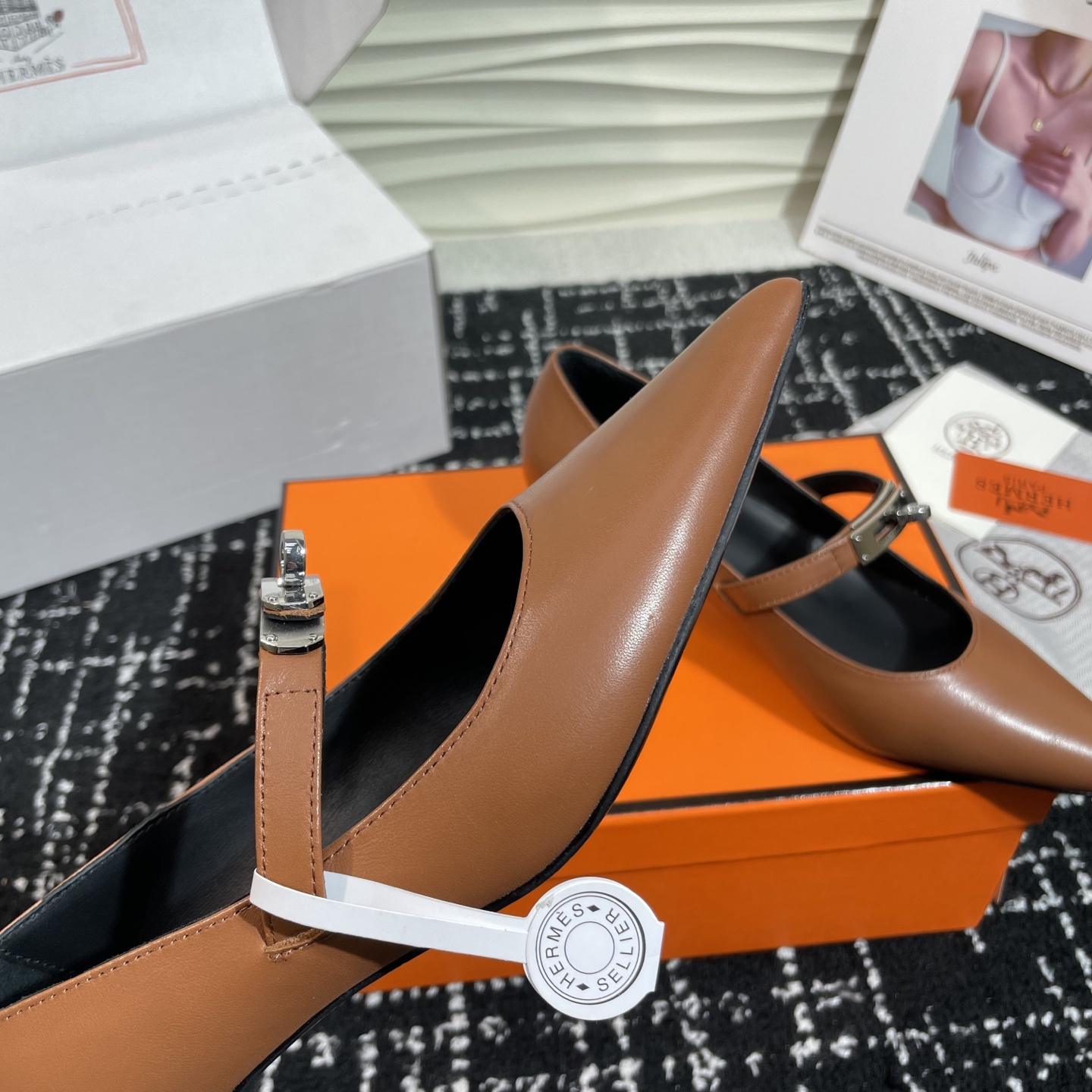 高仿Hermes*Kelly系列H251007Z04小牛皮高踭鞋棕色4CM免檢版