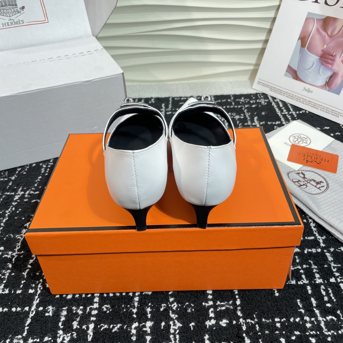 高仿Hermes*Kelly系列H251007Z01小牛皮高踭鞋白色4CM免檢版