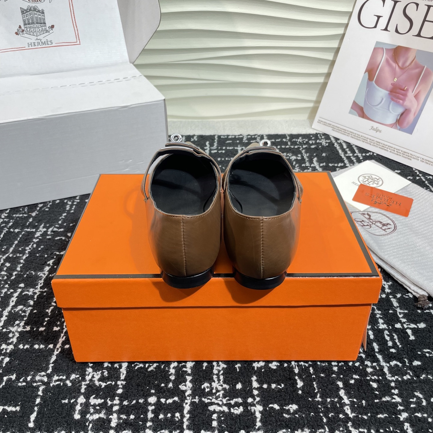 高仿Hermes*Kelly系列H251002Z03小牛皮休閒單鞋木色免檢版