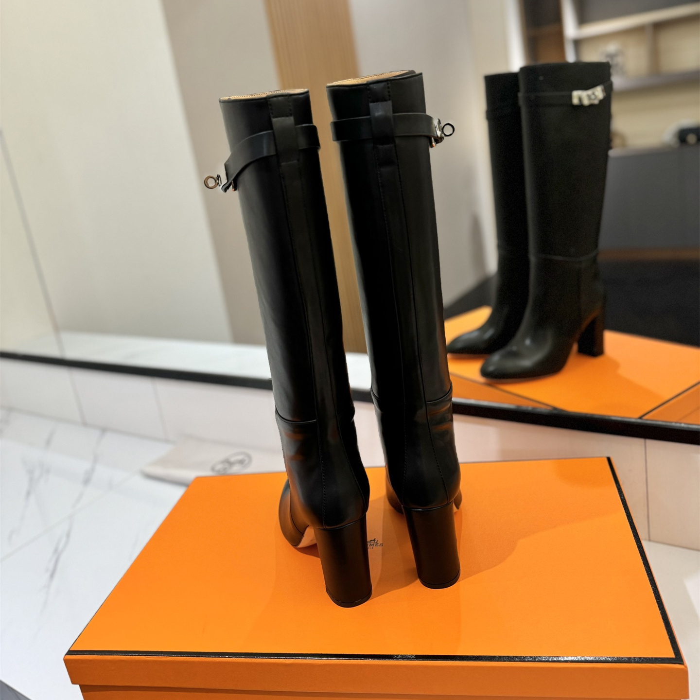 高仿Hermes*H182105ZG02小牛皮高筒靴黑色8.5CM免檢版