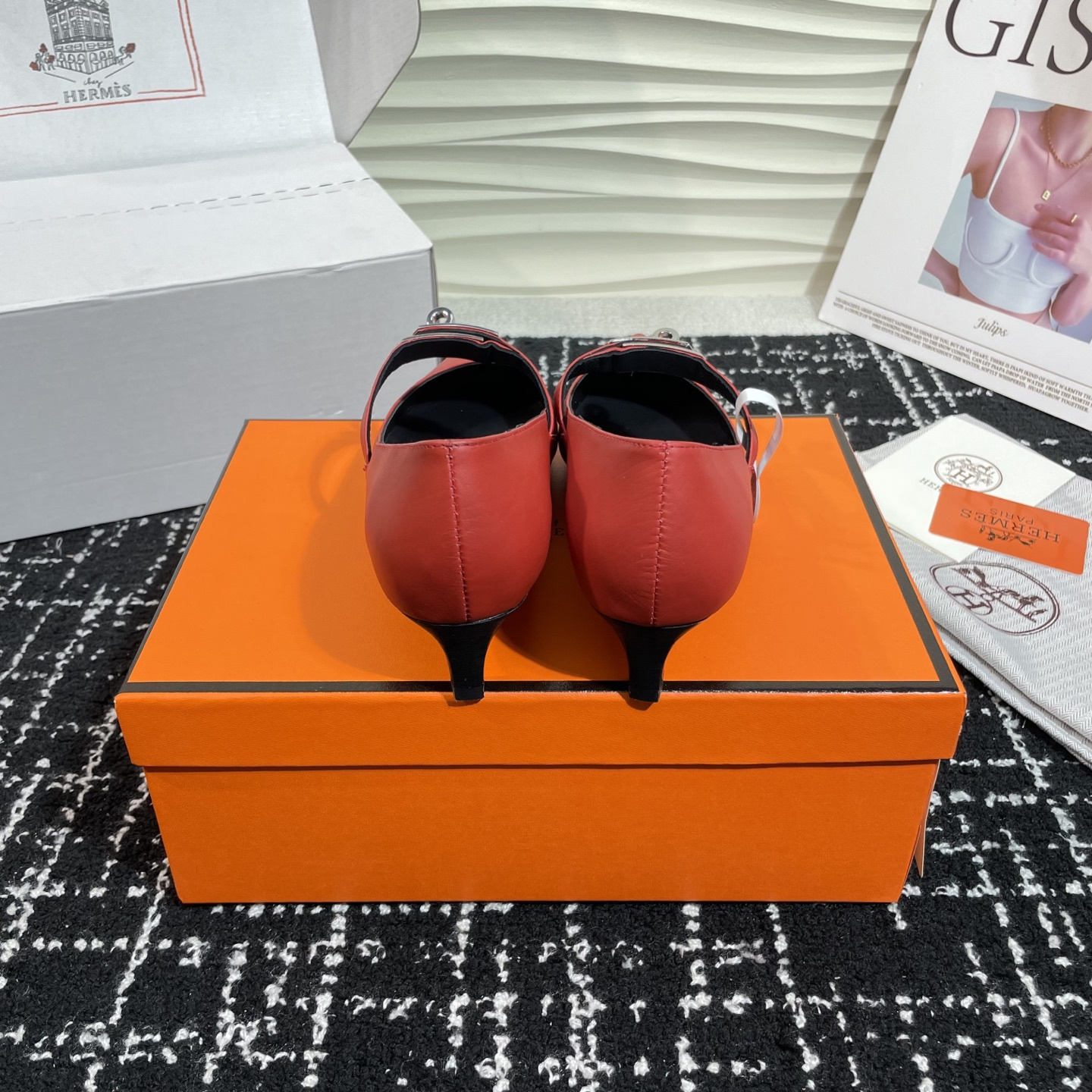 高仿Hermes*Kelly系列H251007Z06小牛皮高踭鞋紅色4CM免檢版