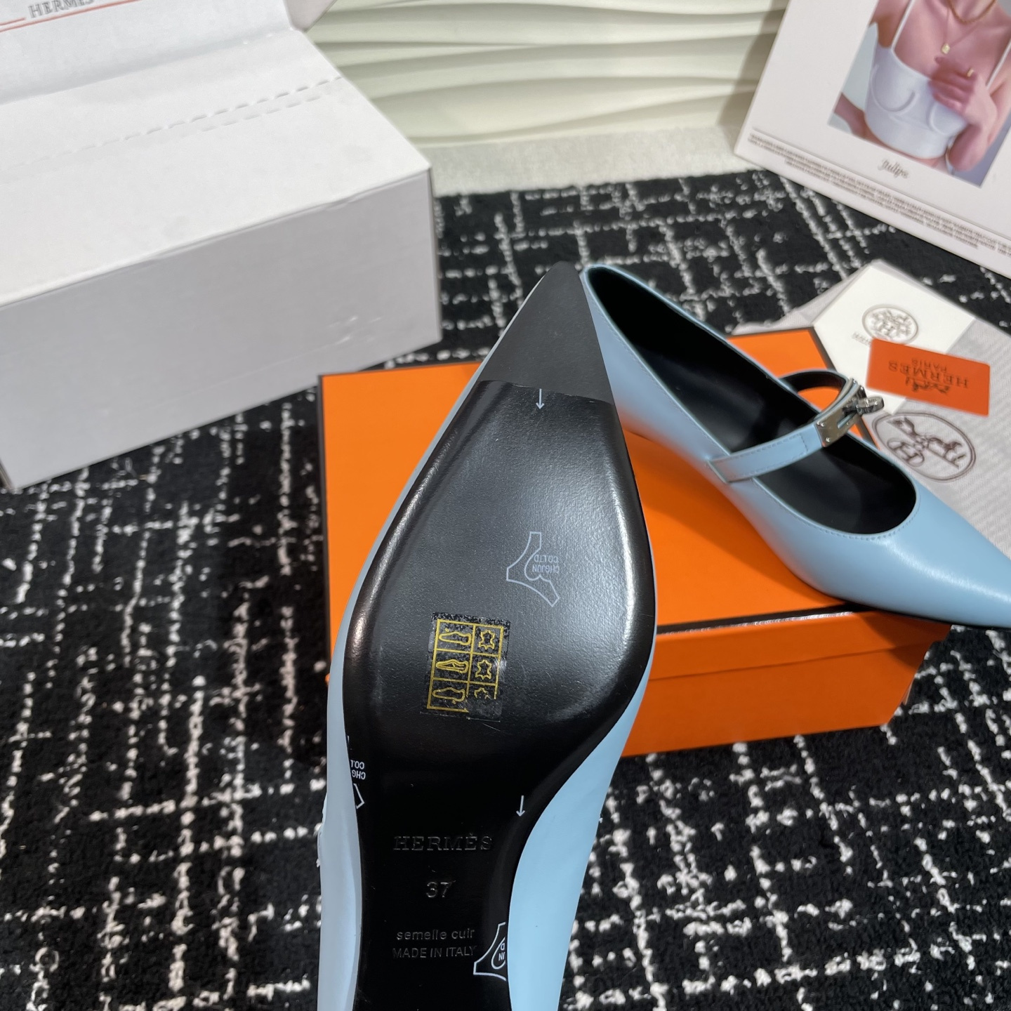 高仿Hermes*Kelly系列H251007Z07小牛皮高踭鞋藍色4CM免檢版