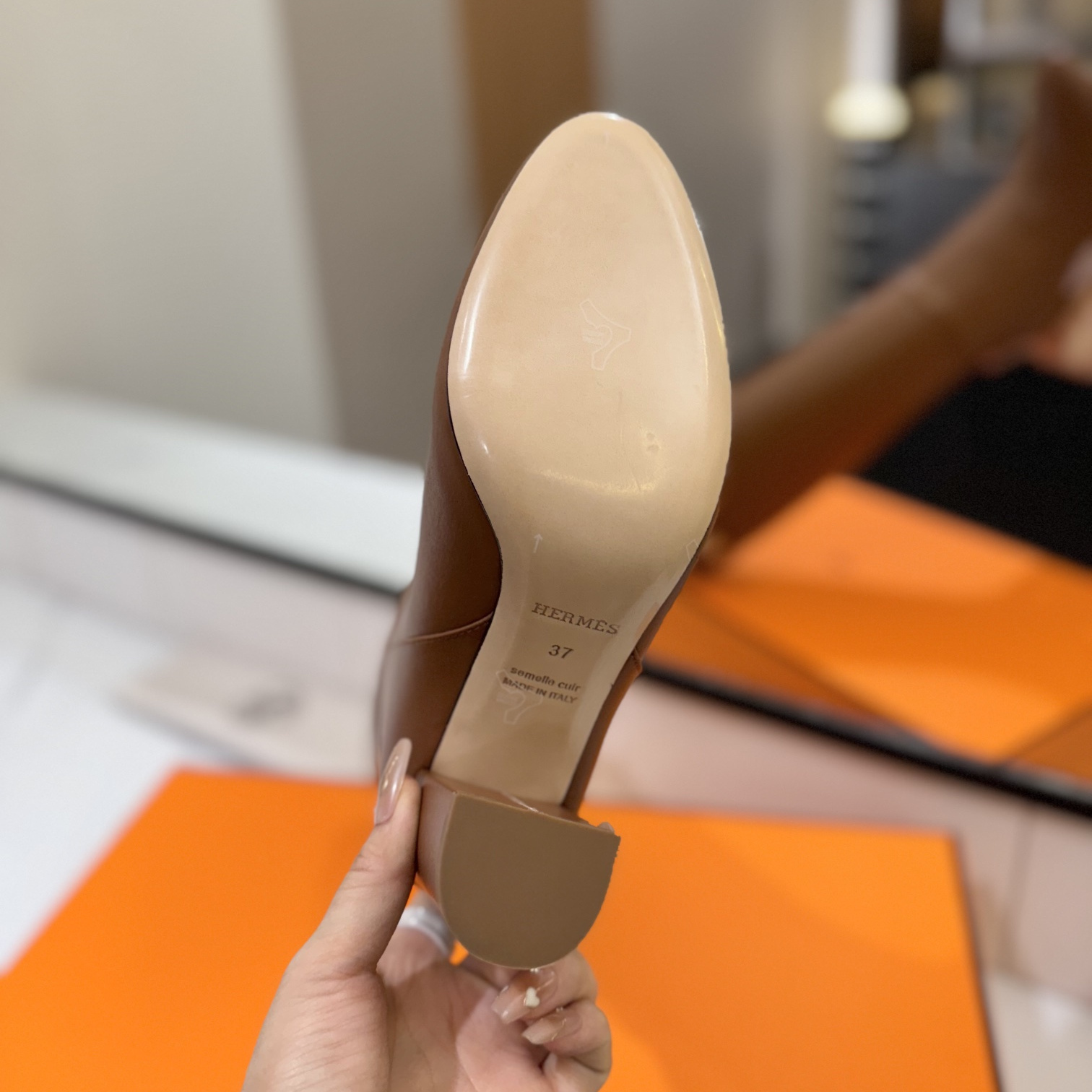 高仿Hermes*H202250ZA3小牛皮高筒靴棕色8.5CM免檢版