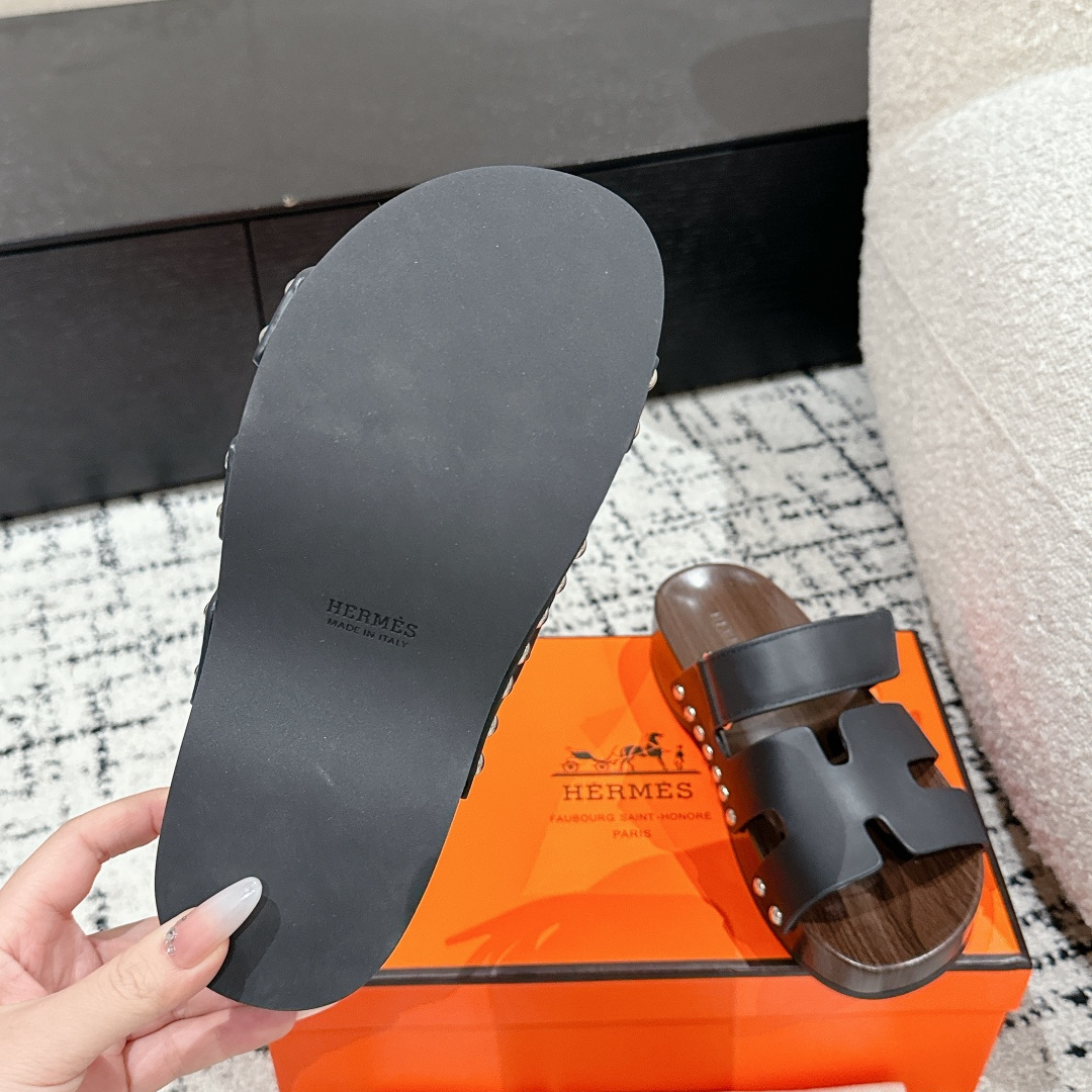 高仿Hermes*Kos系列H251012Z0厚底木質拖鞋黑色4CM免檢版