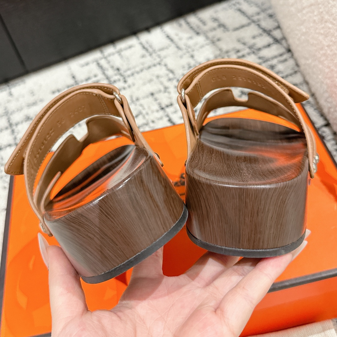高仿Hermes*Kos系列H251012ZA3厚底木質拖鞋棕色4CM免檢版