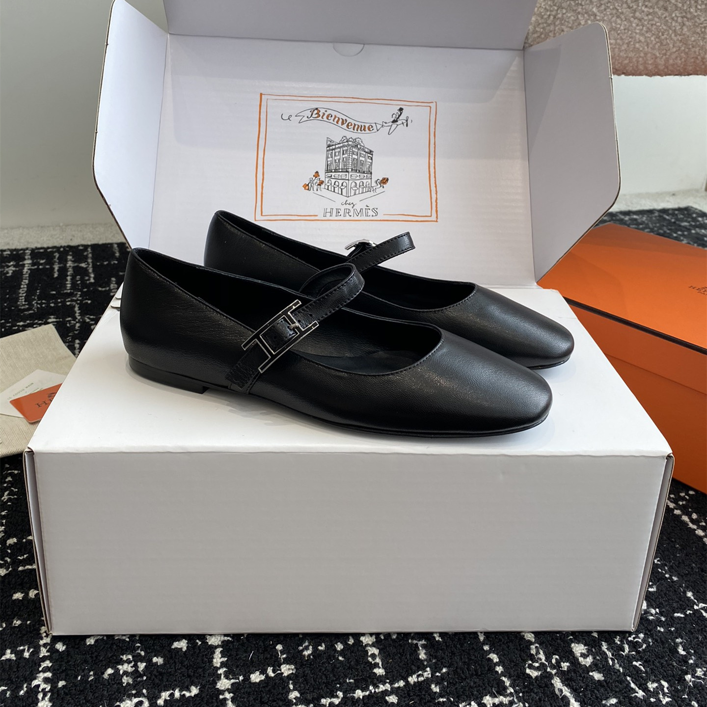 高仿Hermes*H242047Z02山羊皮瑪麗珍鞋黑色免檢版