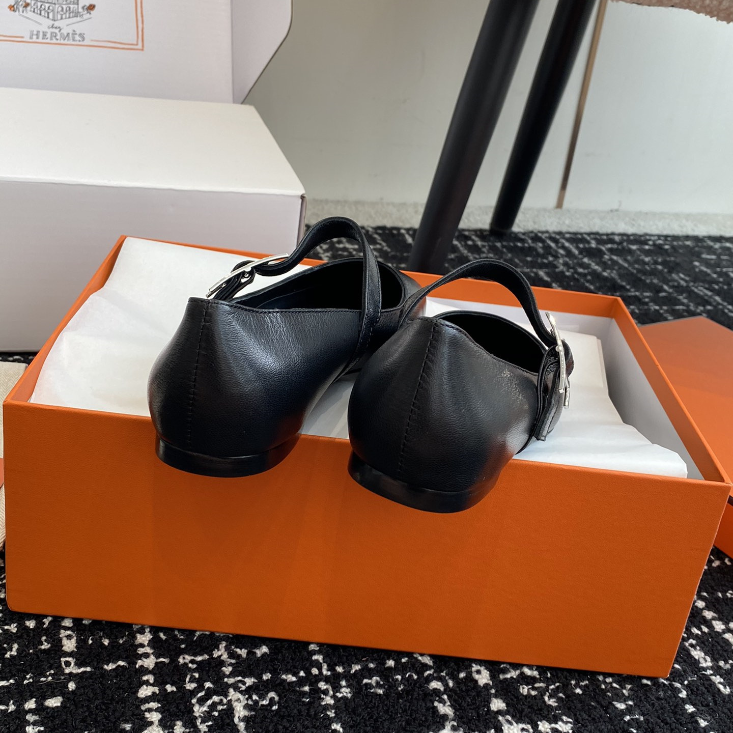 高仿Hermes*H242047Z02山羊皮瑪麗珍鞋黑色免檢版