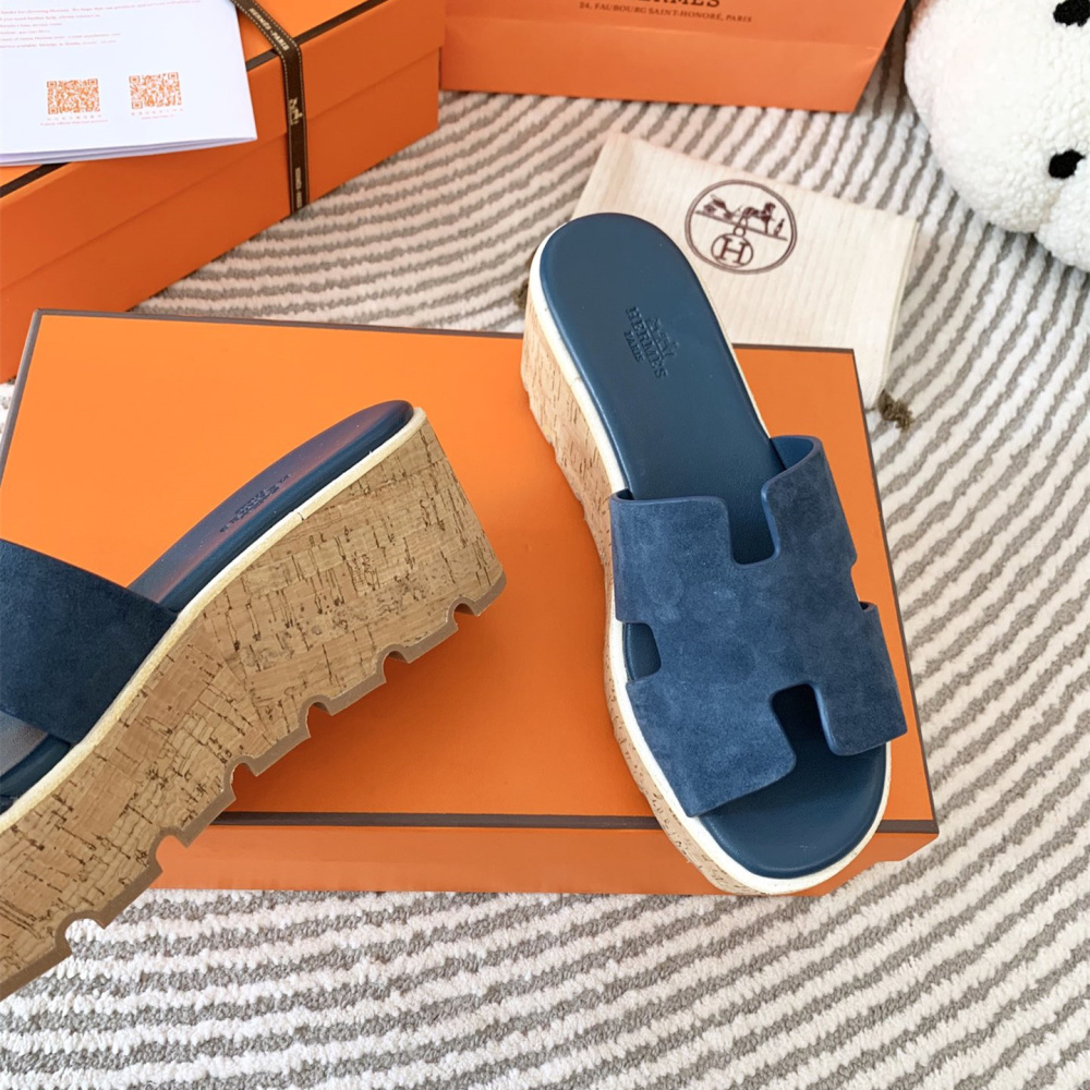 高仿Hermes*H232150ZV9山羊皮厚底涼拖藍色6.5CM免檢版
