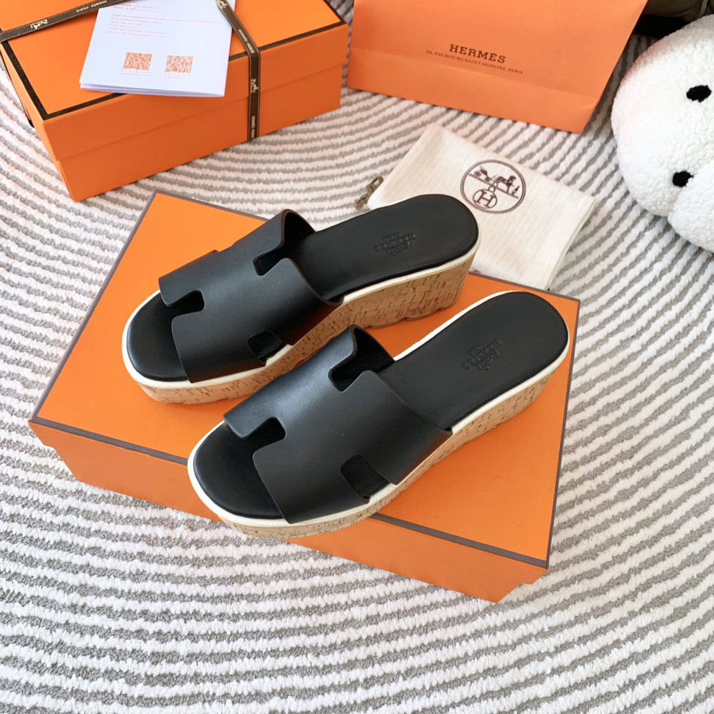 高仿Hermes*H232150Z02山羊皮厚底涼拖黑色6.5CM免檢版