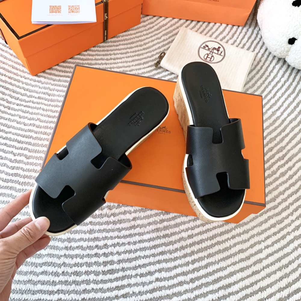 高仿Hermes*H232150Z02山羊皮厚底涼拖黑色6.5CM免檢版