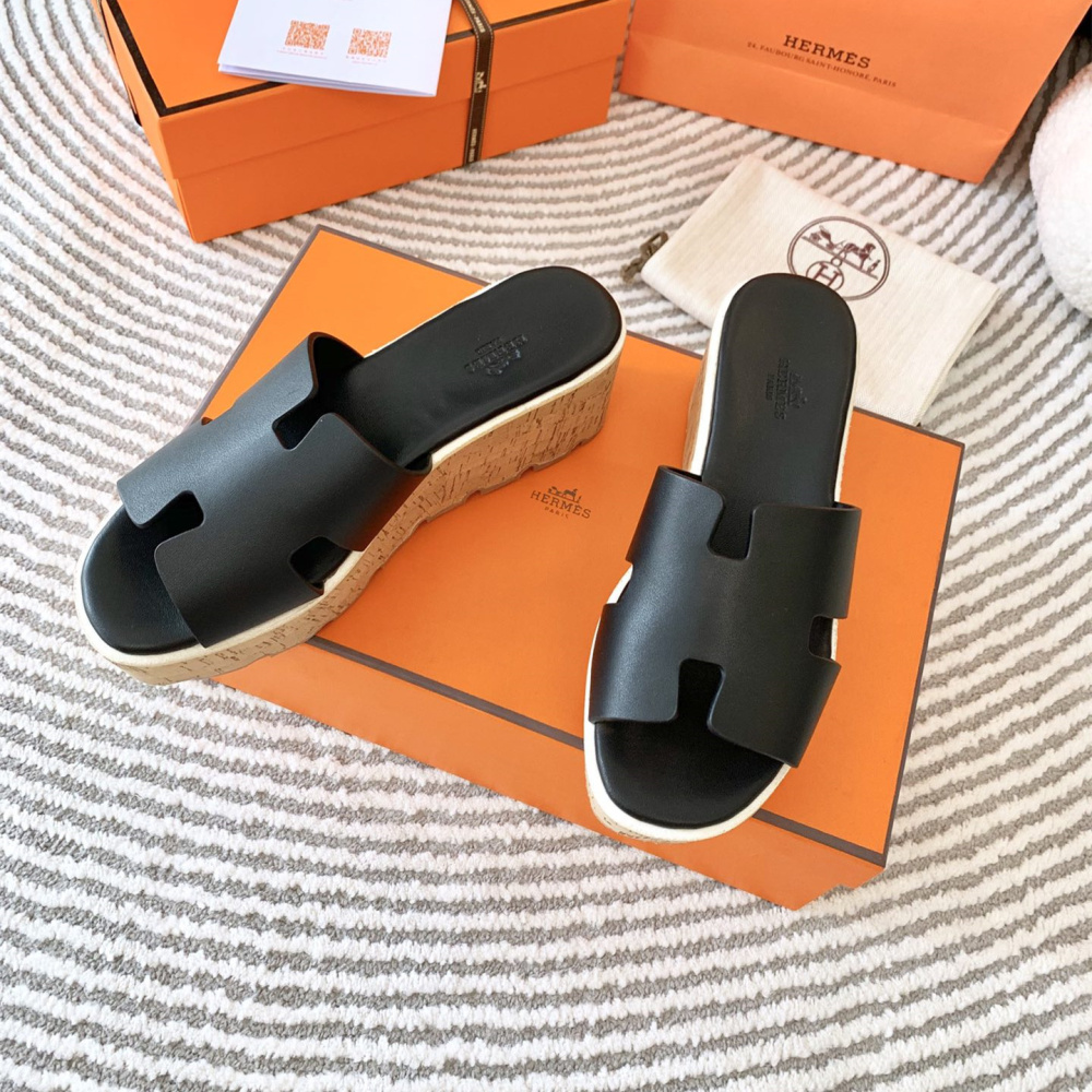 高仿Hermes*H232150Z02山羊皮厚底涼拖黑色6.5CM免檢版