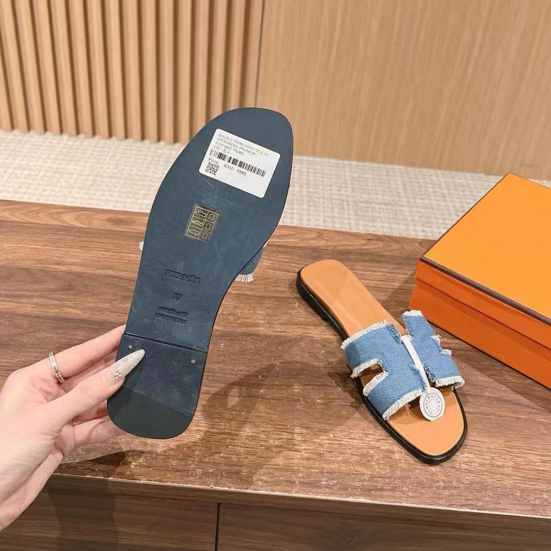 高仿Hermes*H241060ZCB經典H拖鞋淺藍色免檢版