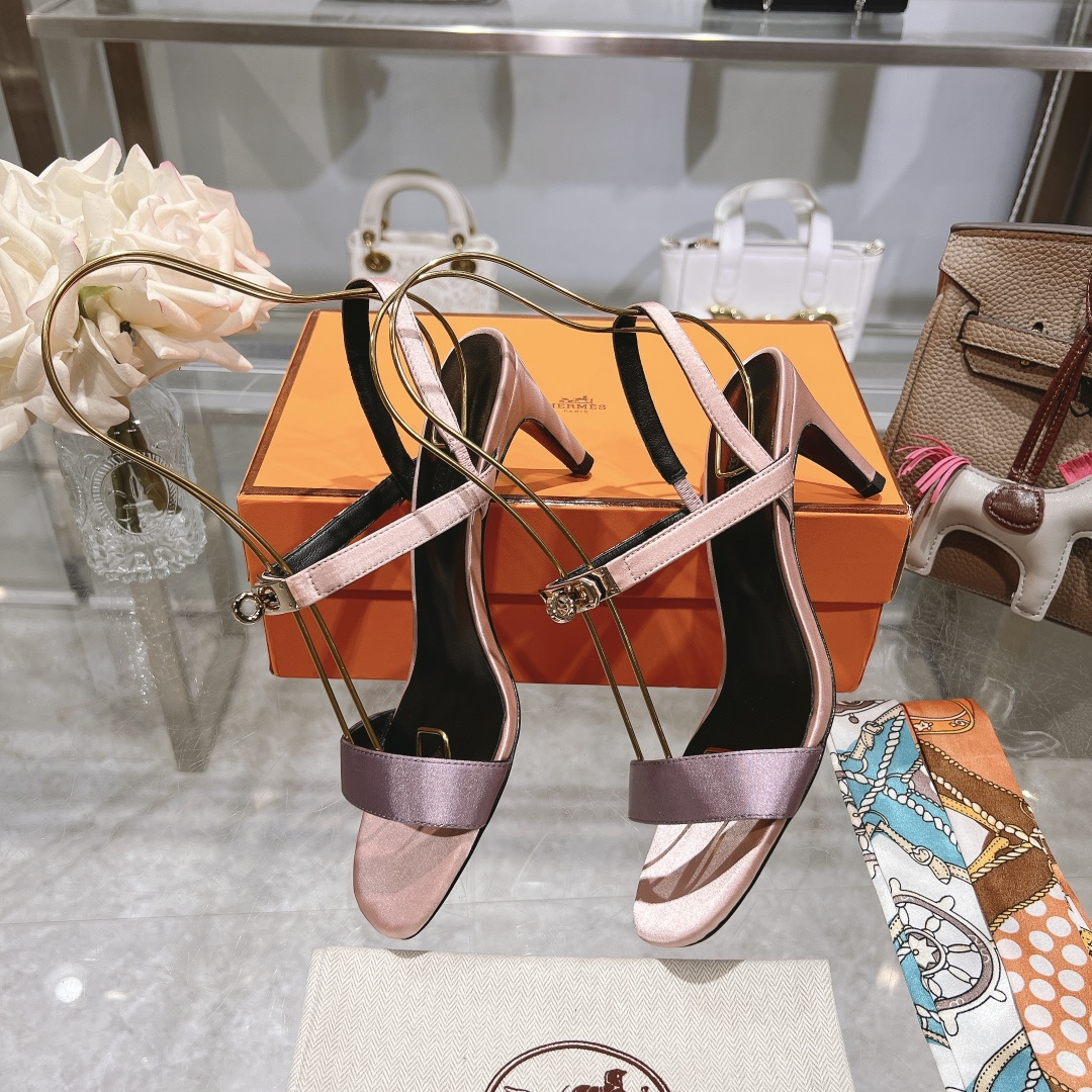 高仿Hermes*H232133Z9J露趾細踭涼鞋淺粉9.5CM免檢版