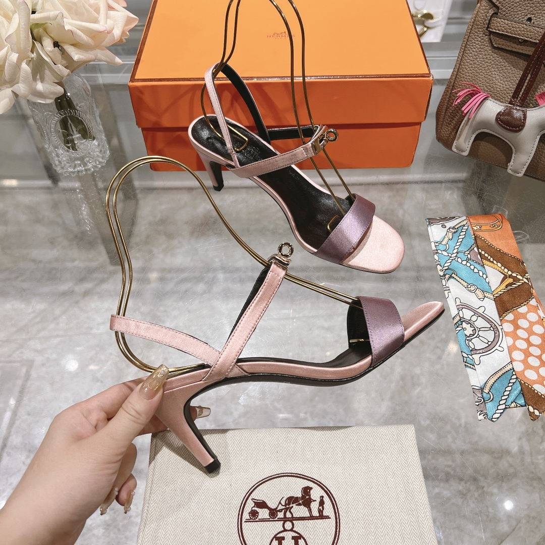 高仿Hermes*H232133Z9J露趾細踭涼鞋淺粉9.5CM免檢版