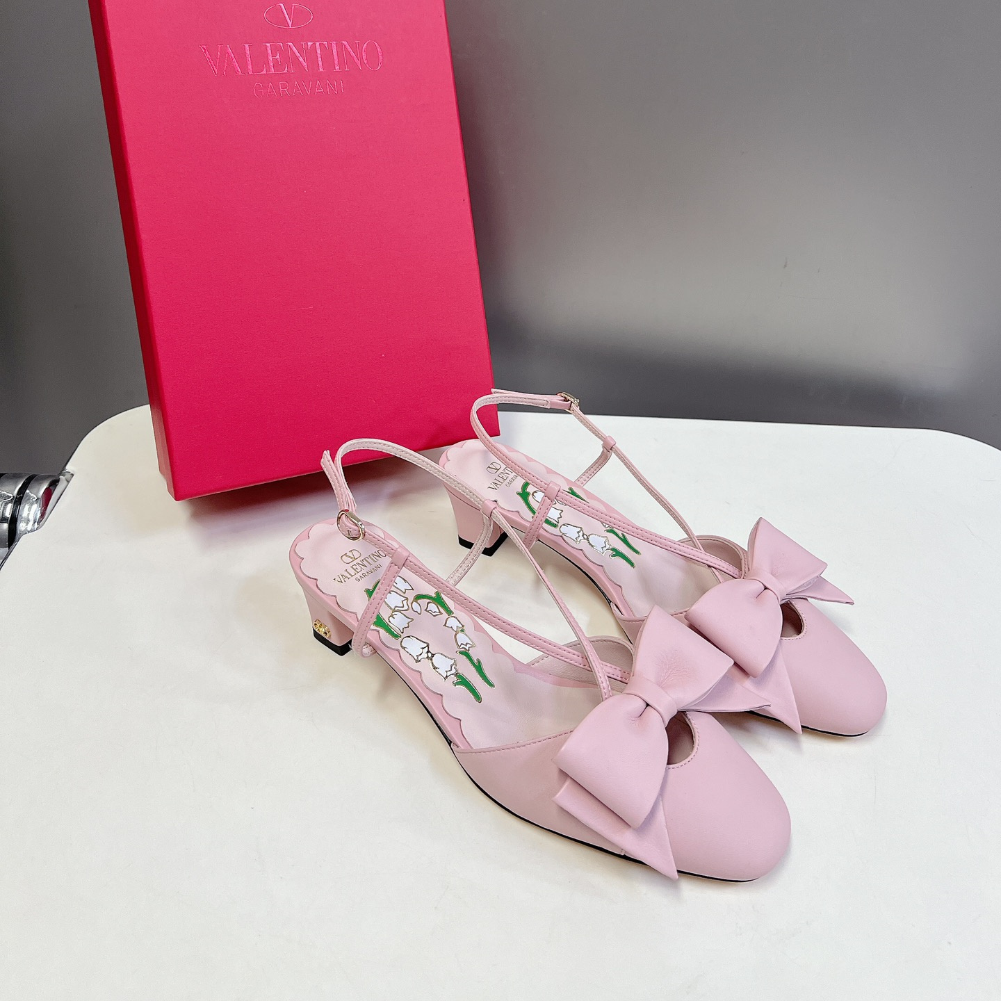 高仿Valentino*WS0LB6B蝴蝶結塔扣涼鞋粉色4.5CM免檢版