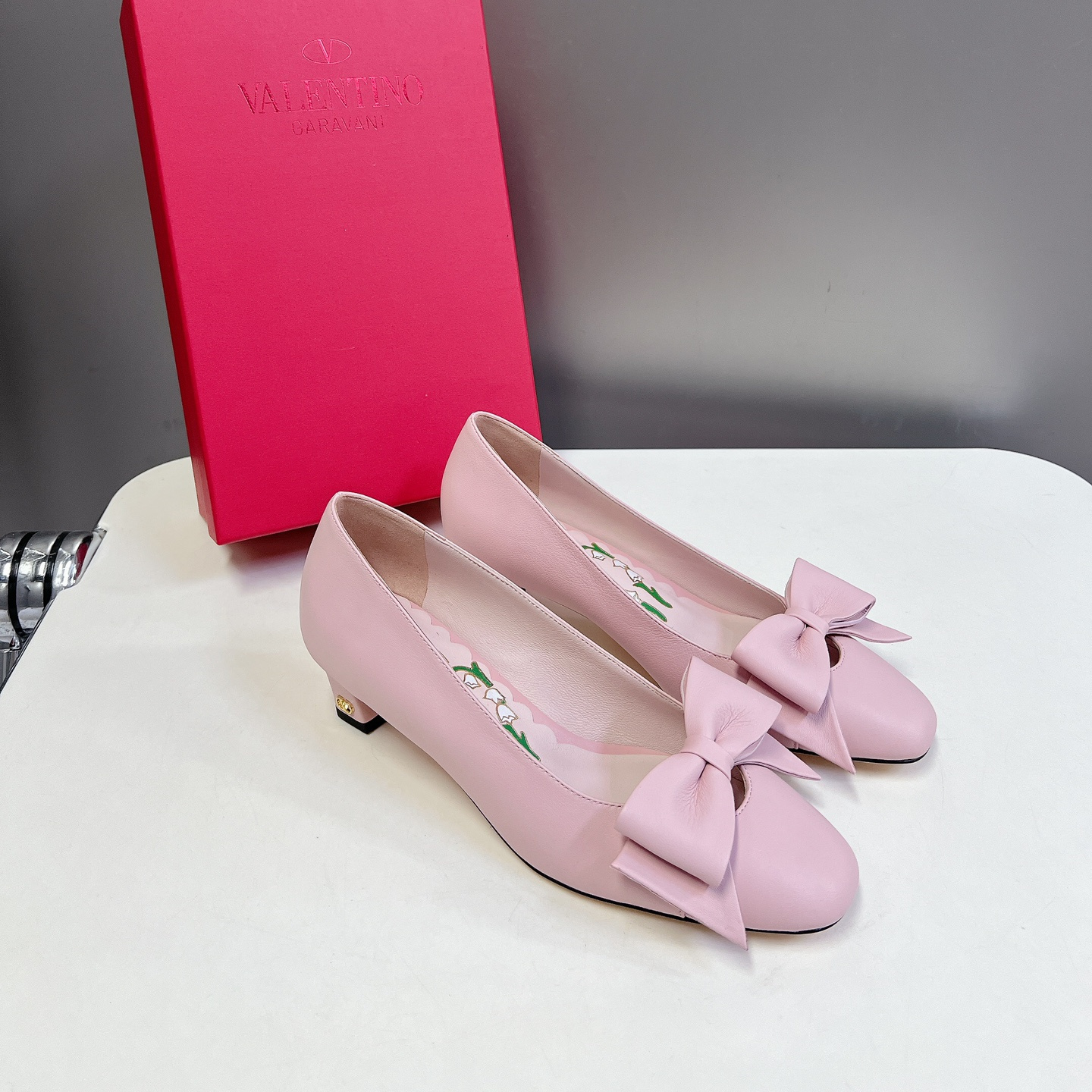 高仿Valentino*6W2S0LA蝴蝶結高踭鞋粉色4.5CM免檢版