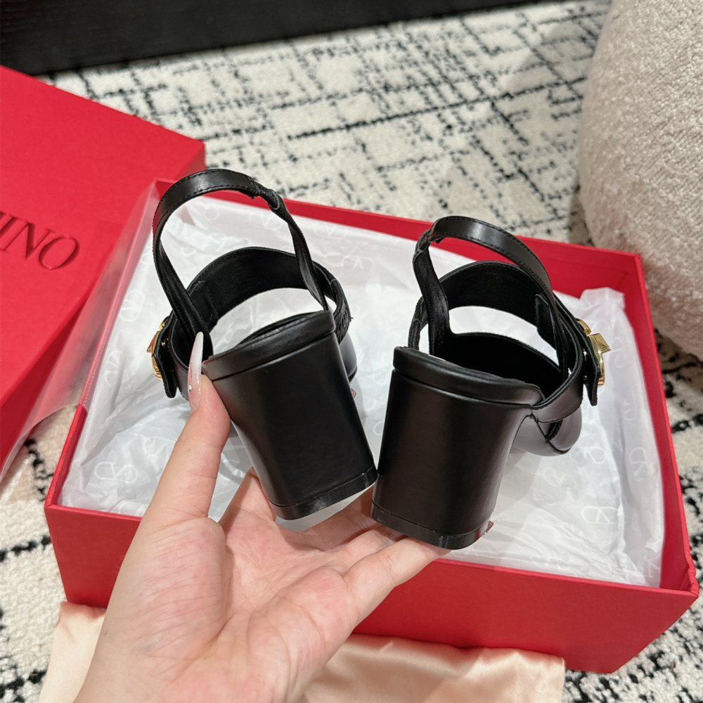 高仿Valentino*5W2S0JP方頭露跟單鞋黑色6CM免檢版