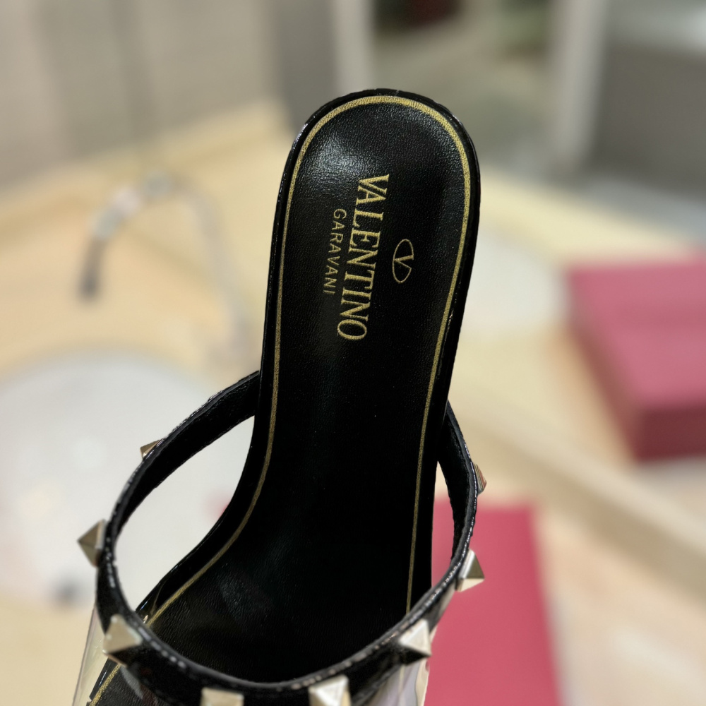 高仿Valentino*2W0S0GH鉚釘水晶踭涼鞋黑色膠片4.5CM免檢版