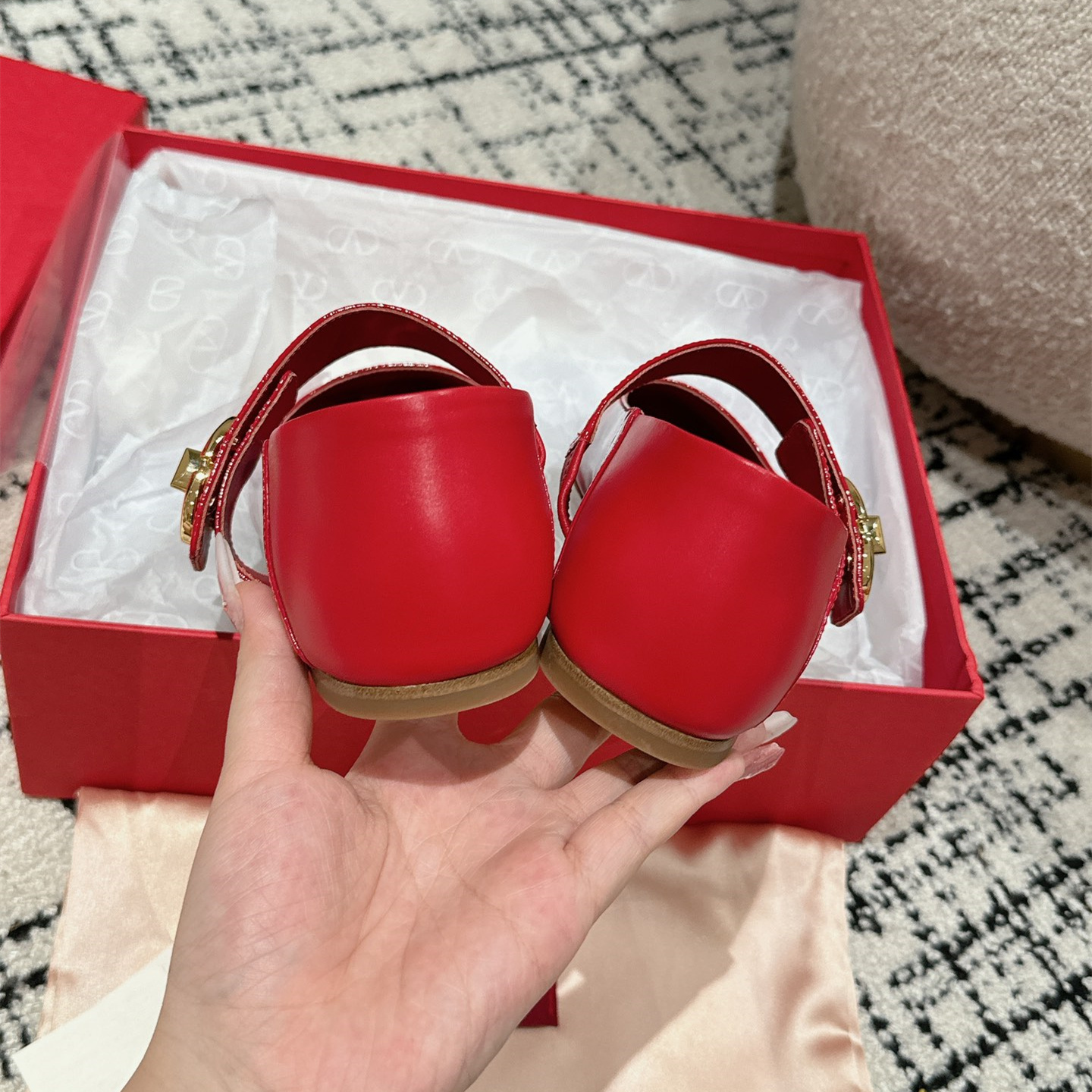 高仿Valentino*5W2S0JT方頭露跟單鞋漆皮紅色6CM免檢版