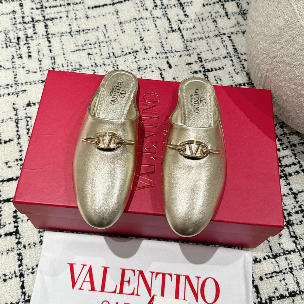 高仿Valentino*4W2S0IW簡約包頭拖鞋漆皮金色免檢版
