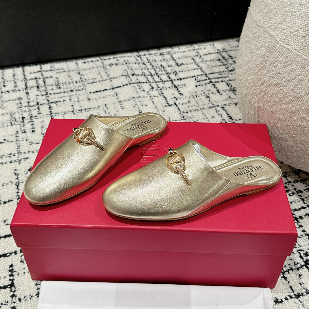 高仿Valentino*4W2S0IW簡約包頭拖鞋漆皮金色免檢版