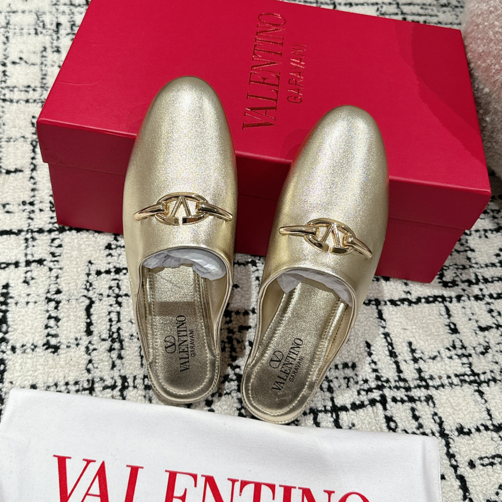 高仿Valentino*4W2S0IW簡約包頭拖鞋漆皮金色免檢版