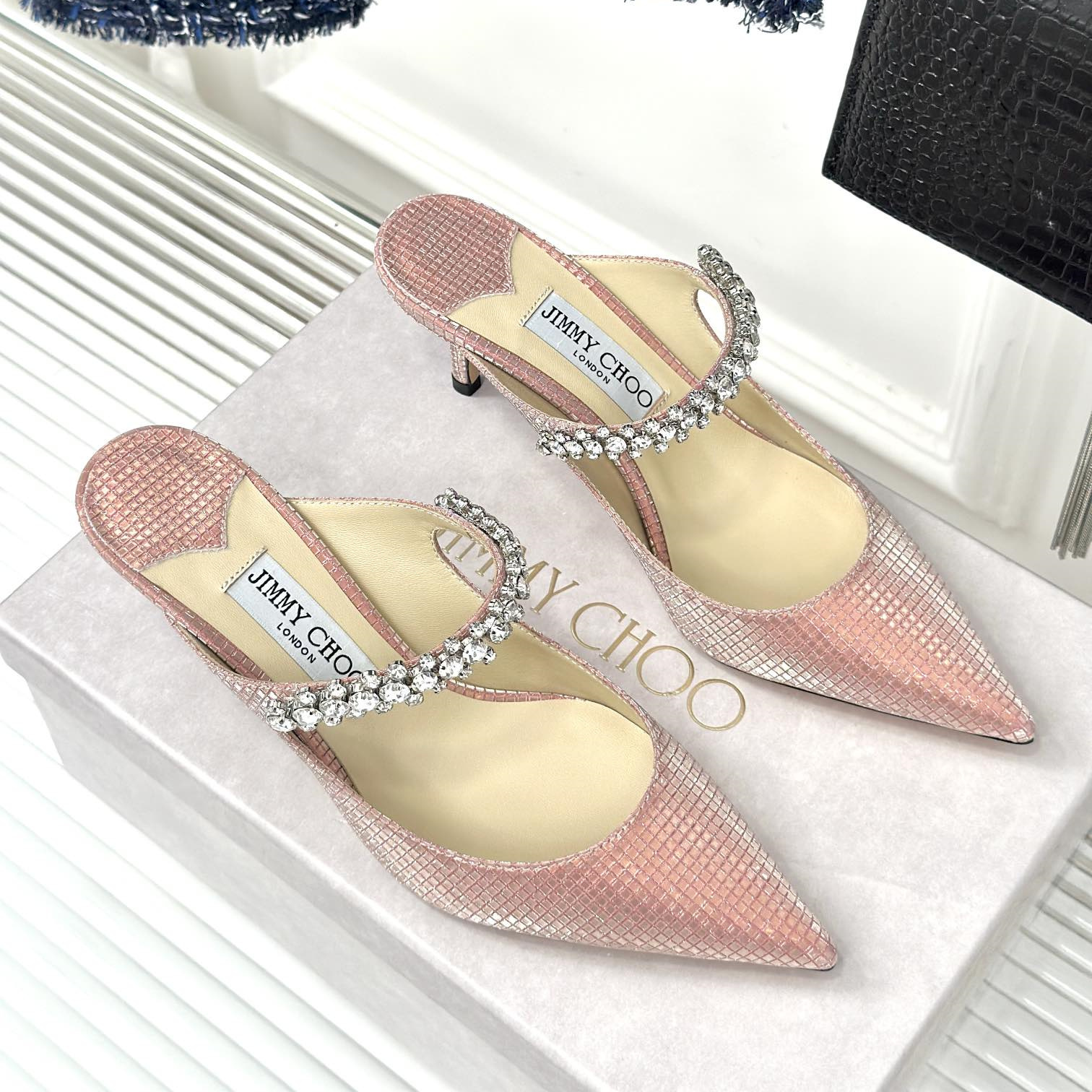 高仿JimmyChoo*BING64T水晶鑲嵌涼拖粉色6.5CM免檢版