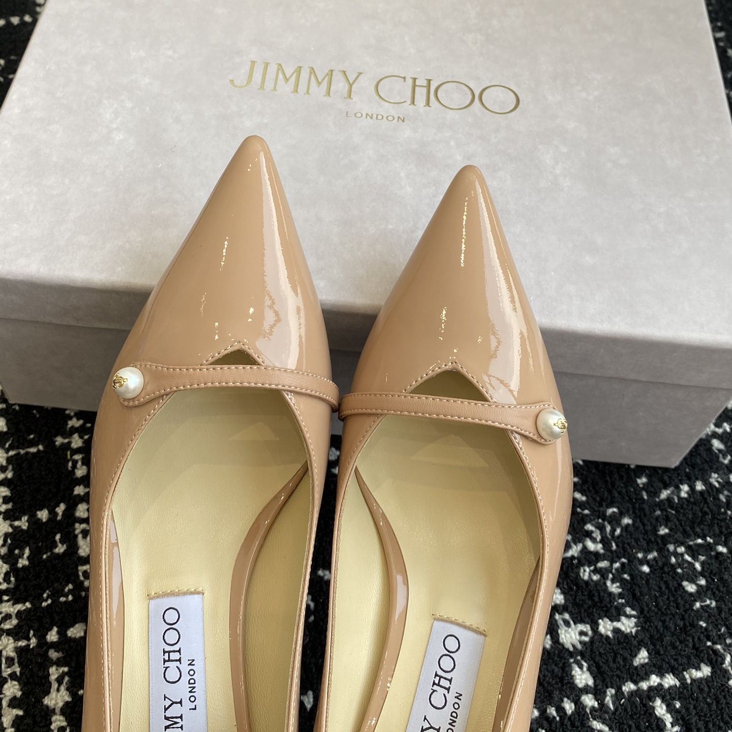 高仿JimmyChoo*ROSALI7水晶漆皮高踭鞋裸色6.5CM免檢版