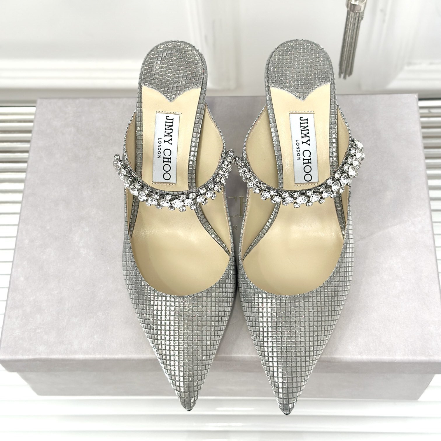 高仿JimmyChoo*BING65T水晶鑲嵌涼拖銀色6.5CM免檢版