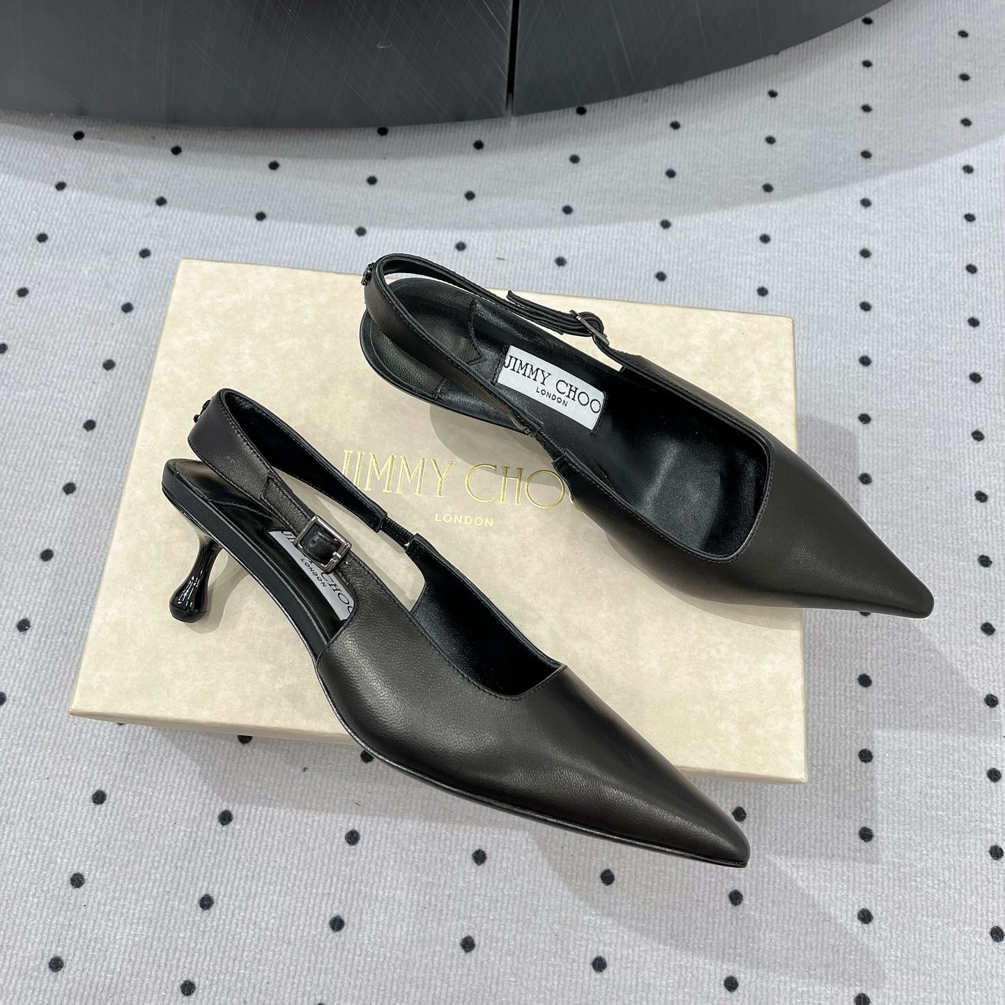 高仿JimmyChoo*AMEL52N尖頭塔扣高踭鞋黑色4.5CM免檢版