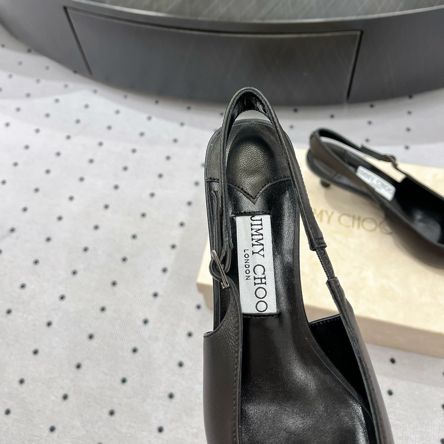 高仿JimmyChoo*AMEL52N尖頭塔扣高踭鞋黑色4.5CM免檢版