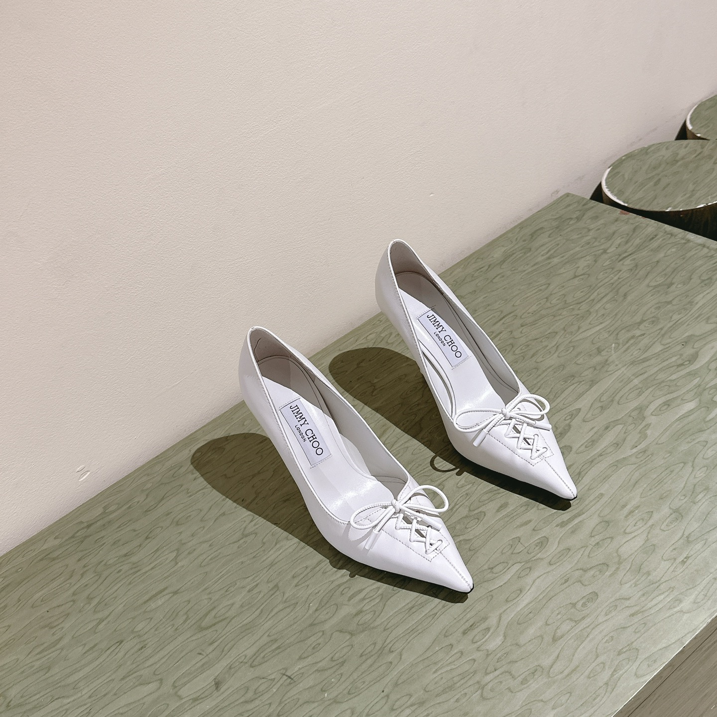 高仿JimmyChoo*SCARLE2尖頭蝴蝶結高踭鞋白色9CM免檢版